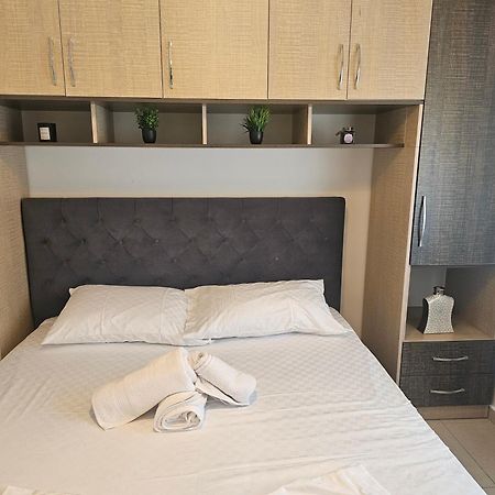 Bral Apartment 5 - Beachfront Durres Luaran gambar